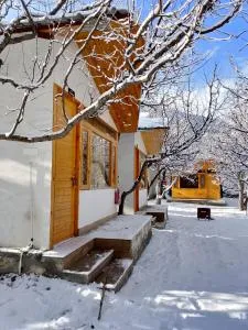 nine Apple Resort Dharali Harsil - Gangotri