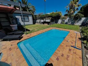 Private garden guest house