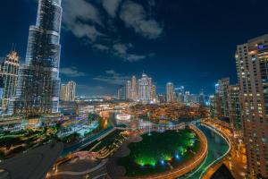 Grande Signature Residence, Burj Khalifa and Fountain View