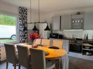 Charmig villa med 3 sovrum i Ljungaverk