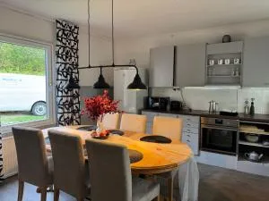 Charmig villa med 3 sovrum i Ljungaverk - Erikslund