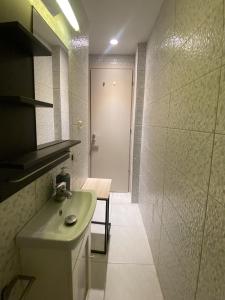 Stylish modern flat downtown