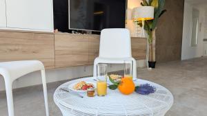 CIUDAD ANTENA blue sky apartment