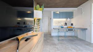 CIUDAD ANTENA blue sky apartment