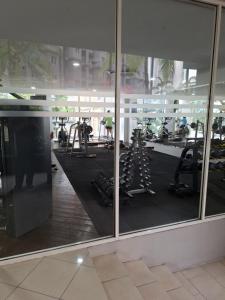 Apartemen Royal mediterania, Central Park lokasi strategis 2