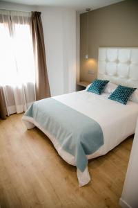 Double Room with Terrace room in Hab Urban Hostel