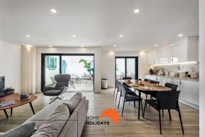 #211 Cerro Lagoa by Home Holidays