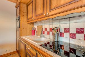 Appartements APARTMENT KANDAHAR - Alpes Travel - Central Chamonix - Sleeps 4 : photos des chambres