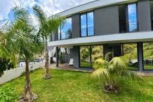 Salt and Pepper House - Caniçal