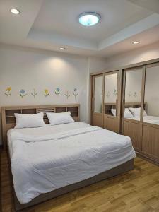 ทาวเฮ้าส์ทั้งหลังใกล้สนามบินดอนเมือง 15 นาที