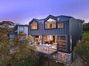 Luxury Mountain Chalet one of Crackenback's best - Moonbah