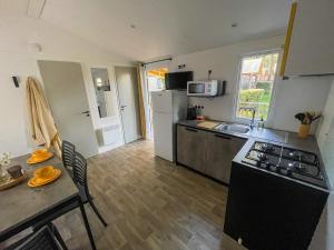 Campings Camping Le Sequoia : photos des chambres