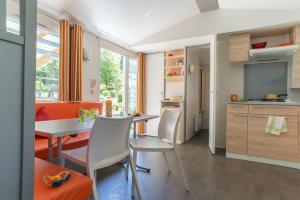 Campings Camping Le Sequoia : photos des chambres