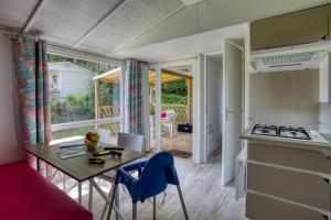Campings Camping Le Sequoia : photos des chambres