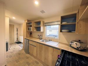 Pass the Keys Cosy 3BR Getaway in Beautiful Country Park