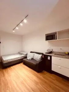 Suítes - 100m da Praia do Forte - Cabo Frio com AR e Wi Fi - Škorak