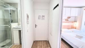 Appartements AZUR Neuf- Climatise - Centre ville : photos des chambres