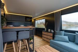 NEW Hello Zeeland - Houseboat de Arne