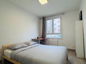 Appartements Grand F4 Rueil proche Paris et RER A Calme et Confort au Coeur de la Ville : photos des chambres