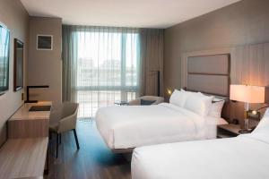 AC Hotel by Marriott Boston Downtown