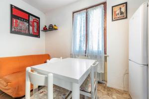 Desenzano bilocale con posto auto