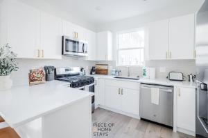Modern 4Bed and 3Baths with 1st Floor King Bed by Oakley
