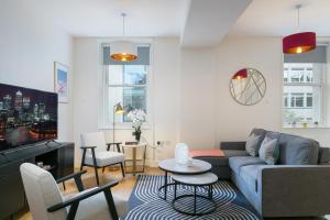 Urban Chic - Baker Street