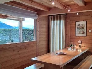 Chalet de luxe au calme avec salle de jeux, belle terrasse et proximité ski - Grand-Bornand - FR-1-458-193