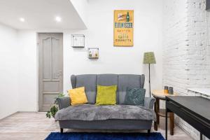 Vintage Downtown Escape 2 Baths 2 Beds