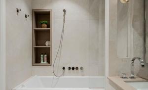 OLD TOWN LUXURY 3bd APARTMENT