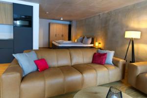 Adlerhaus, Gartenwohnung -410-