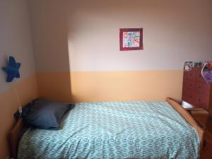 Maisons de vacances Maison en bois a la campagne proche vilaine : photos des chambres