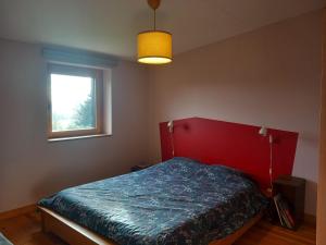 Maisons de vacances Maison en bois a la campagne proche vilaine : photos des chambres