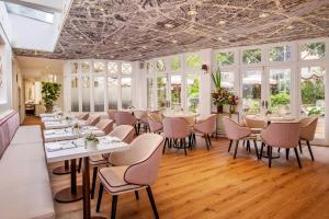 Hotels Renaissance Paris Nobel Tour Eiffel Hotel : photos des chambres