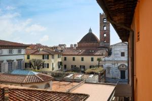 Aria, Junior Suite, 1 King, City view room in Grand Universe Lucca Autograph Collection