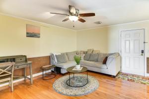 Walk to Waterfront Cozy Fall River Condo