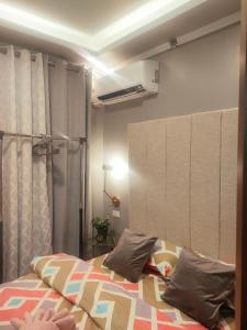 Studio-type Condo with balcony at Style Residences