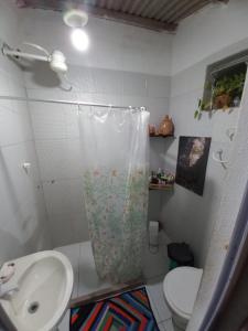 Casa em stella maris à poucos minutos da praia e do aeroporto ambiente familiar