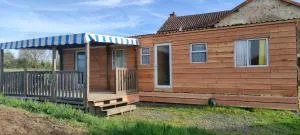 Beau mobilhome isolé, style anglais de 40m2 - Mazerolles