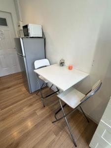 Appartements # Le 10 # Joli studio, tout equipe Mulhouse centre : photos des chambres