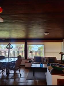 Casa na praia Vermelha do Centro em Ubatuba - Holiday homes, Ubatuba