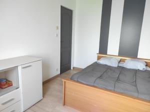 Appartements Studio climatise, 30 min parc celebre, sentiers pedestres, pistes cyclables, a 1h des plages : photos des chambres