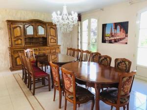 Villas Villa 320m2 a 1h30 de Paris : photos des chambres