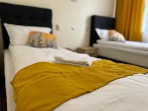 Elion House Rooms - بانيا