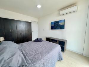 Apartamento de 1 Dorm por Los Cusis y Avenida Beni