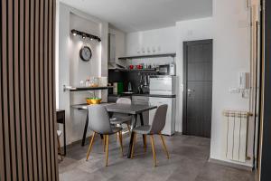 Studio Piaf City Break Nest