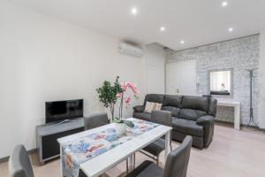 Silver Dream Cornelia, Elegant Apt with Car Park