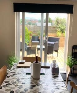 5 BedRm Hse! Ev! & Nr CityCentre!