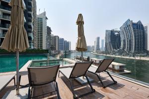 Studio Revved Up in 15 Northside with Pool and Gym