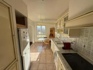 Rayonnant bien à 5mn du centre - Chêne-Bourg